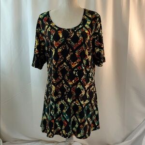 LuLaRoe Black and Multicolor Floral Short Sleeve Tee Size 2X